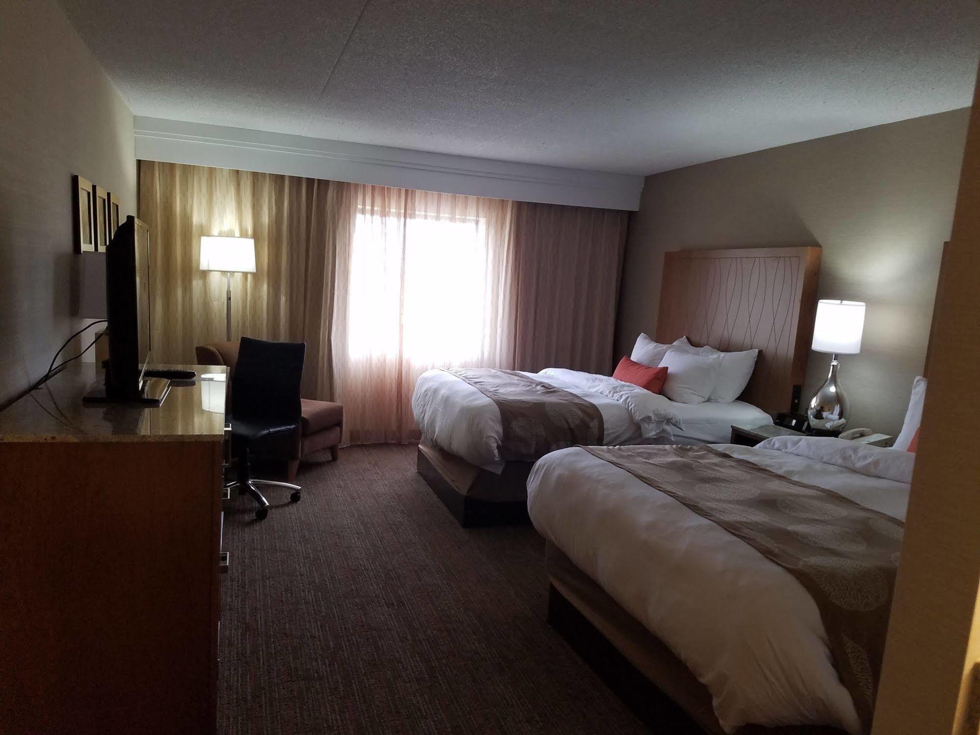 Radisson Hotel Detroit-Farmington Hills Exterior foto